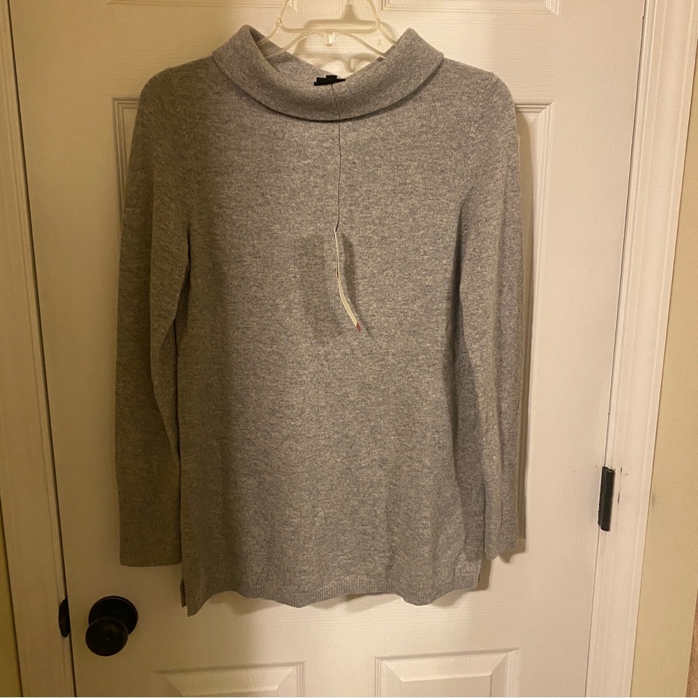 Talbots pure Cashhmere Grey sweater size S